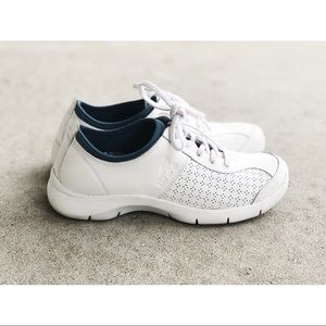 Women's Dansko Elise White Sneakers // 37 (size 7)